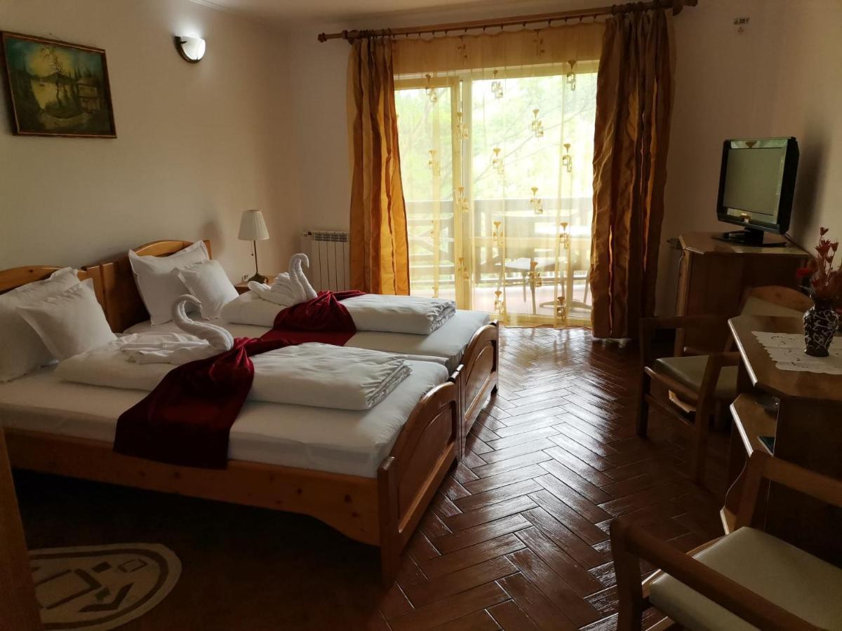 Hotel Wels Baltenii de Sus ภายนอก รูปภาพ
