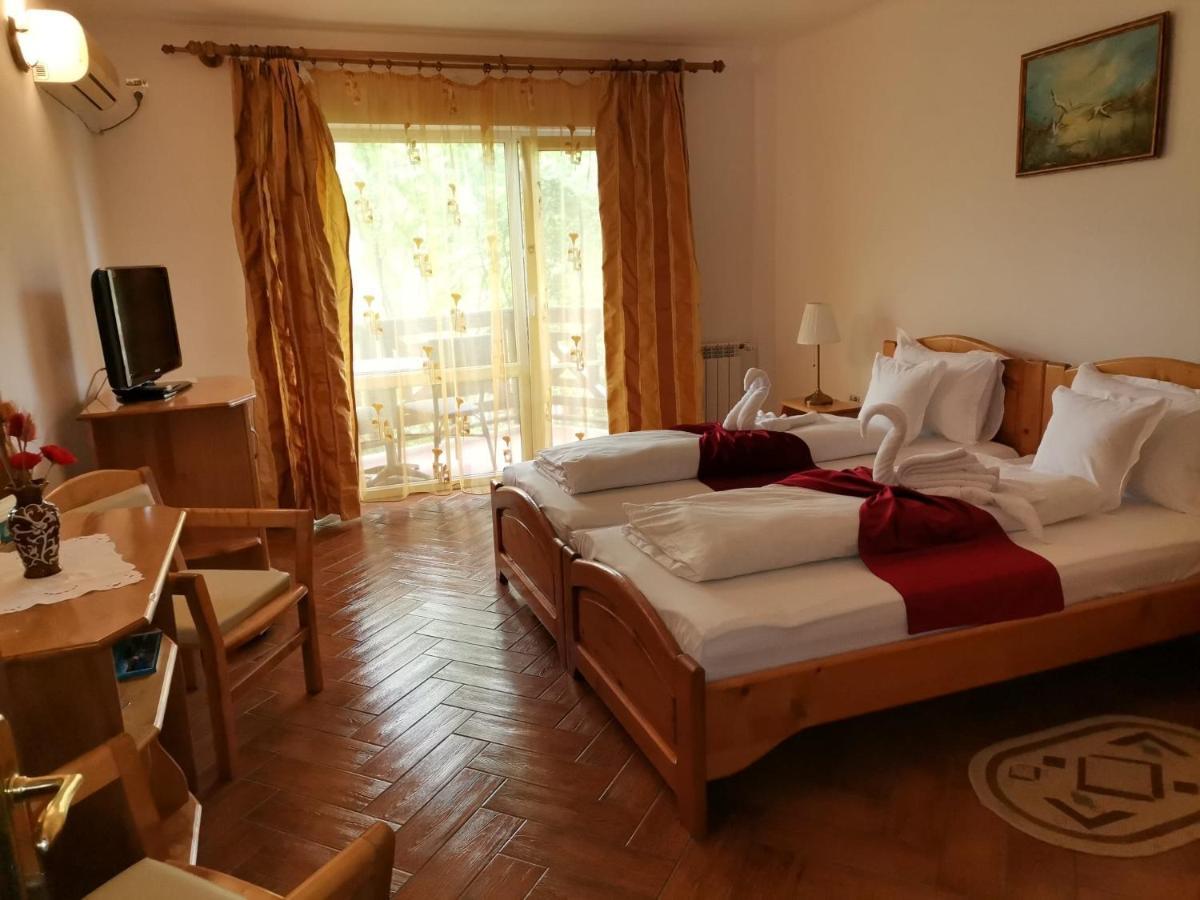 Hotel Wels Baltenii de Sus ภายนอก รูปภาพ