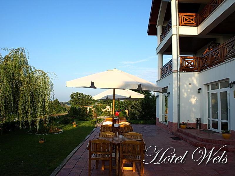 Hotel Wels Baltenii de Sus ภายนอก รูปภาพ