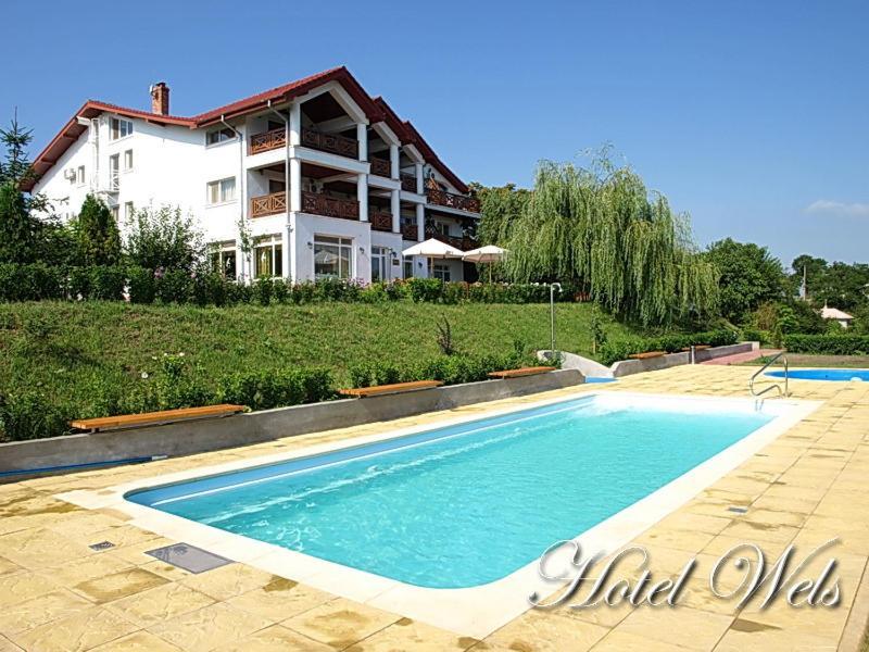 Hotel Wels Baltenii de Sus ภายนอก รูปภาพ